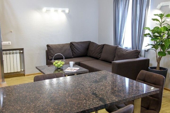 Room 4 of 35