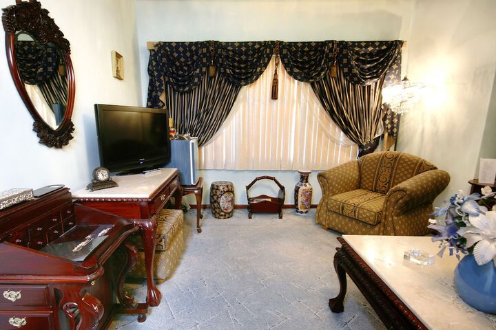 Room 7 of 35