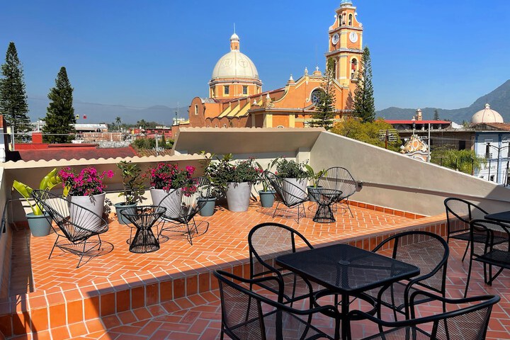 Exterior of Estacion Alameda Downtown