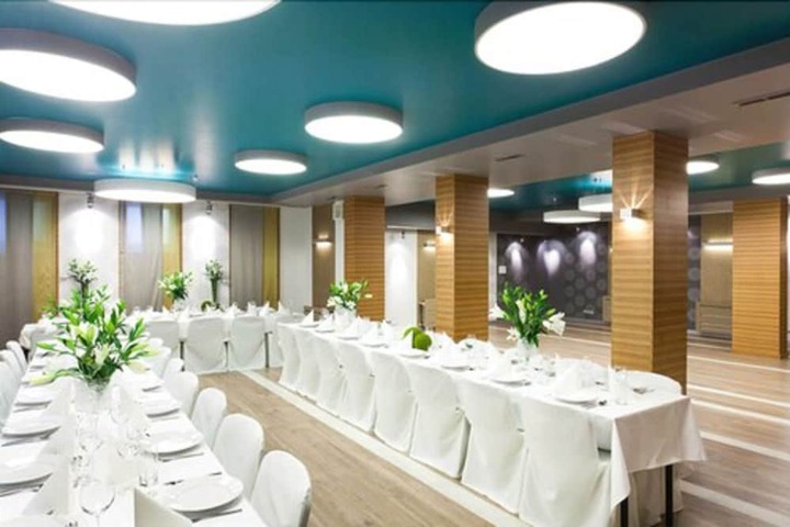 Ballroom/Hall 36 of 47