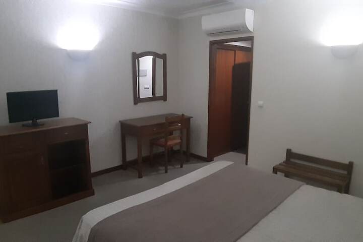Room 19 of 34