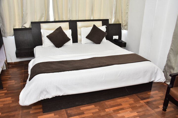 Room 5 of 22