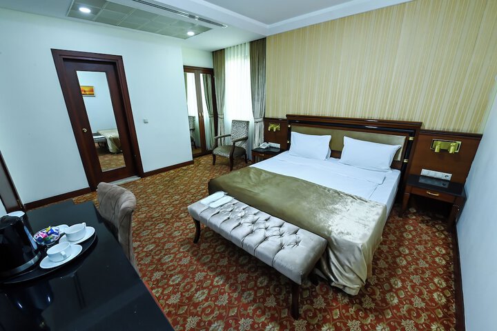 Room 26 of 79