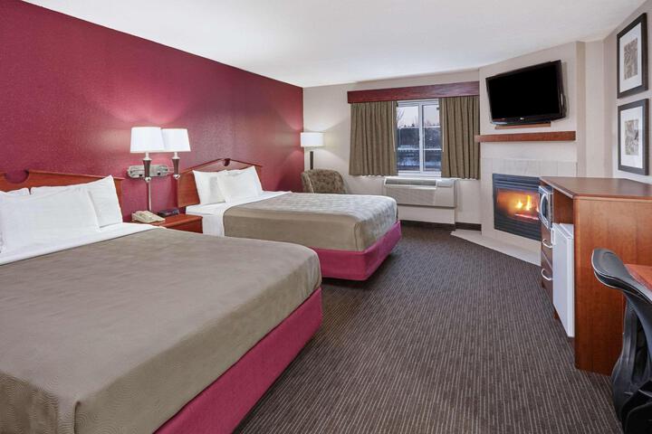 2 Queen Beds Dog Friendly (3 of 6)