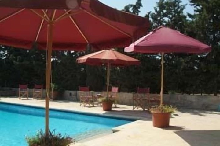 Hotel with Pool