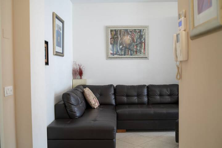 Room 12 of 26