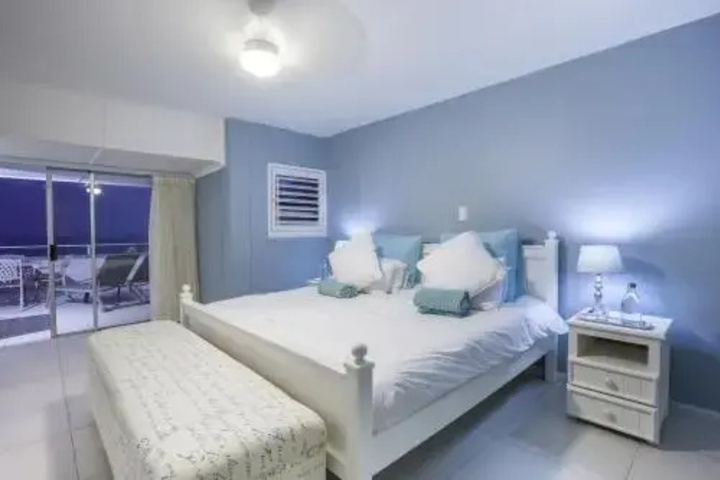 Room 3 of 9