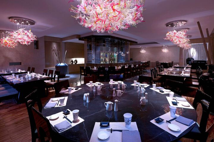 Dining 22 of 32