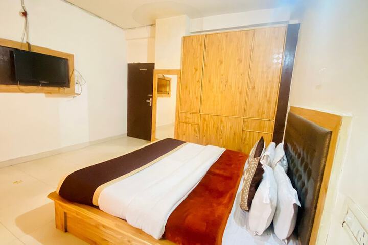 Room 4 of 21