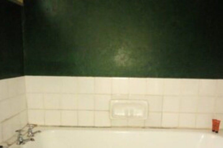 Room 6 of 52