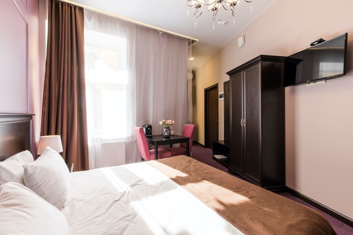 Room 19 of 60