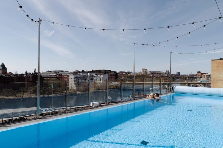 Pool 84 of 119