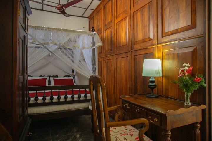 Room 12 of 95