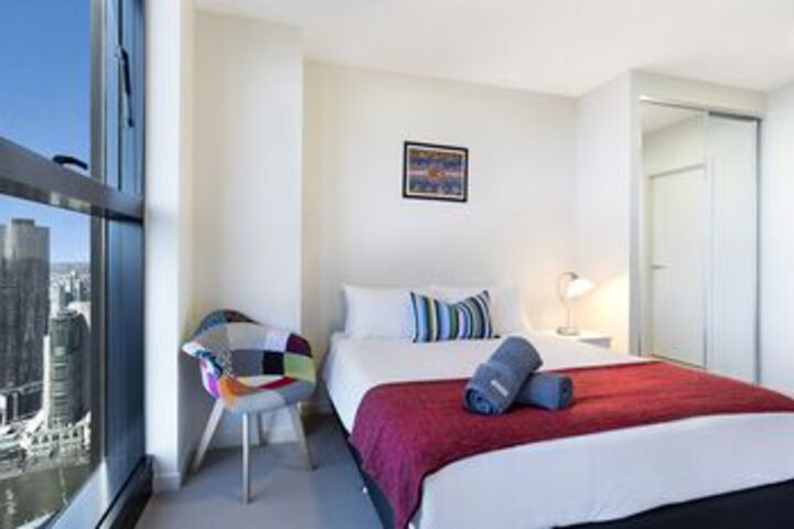 Room 5 of 14