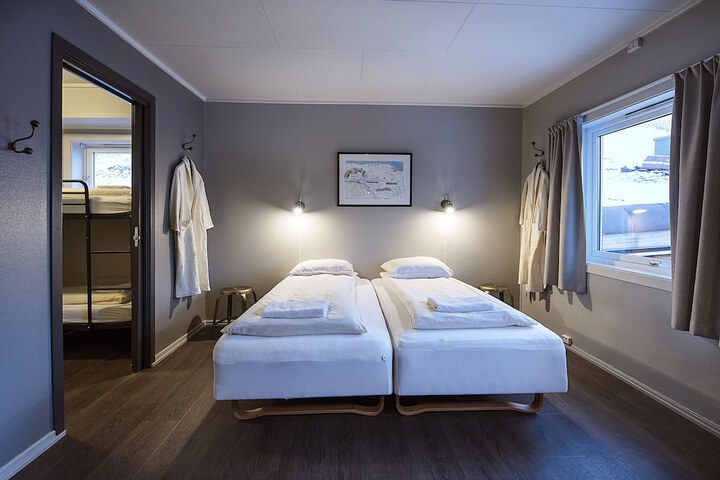 Room 9 of 64