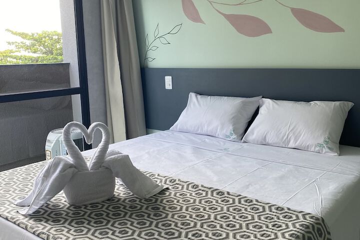 Room 8 of 98