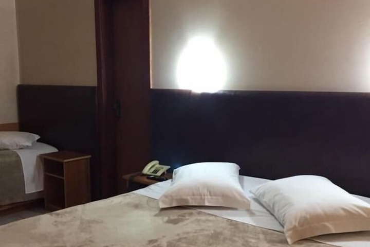 Room 9 of 35