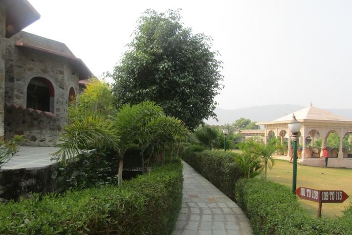 Hotel 75 of 81