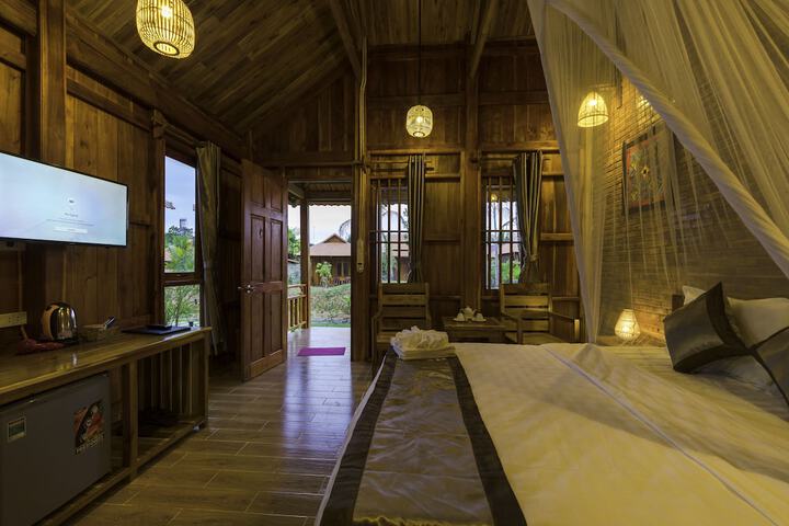 Room 28 of 100