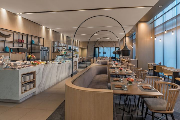 Dining Photos