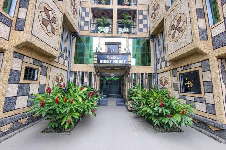 Hotel 2 of 79