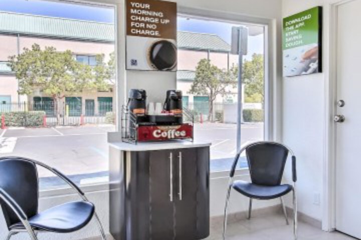 Breakfast/Coffee Service 21 of 27