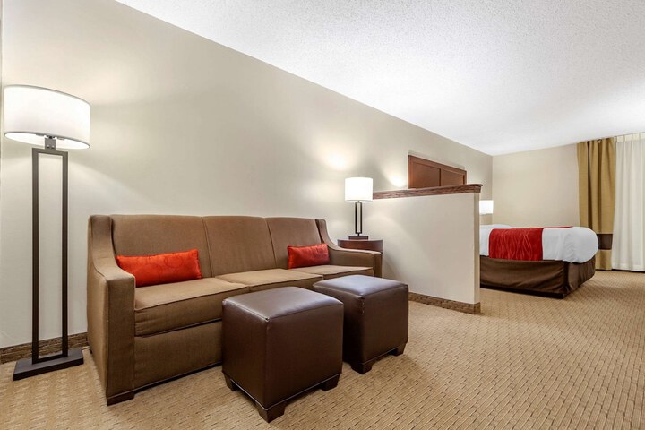 Room 15 of 36