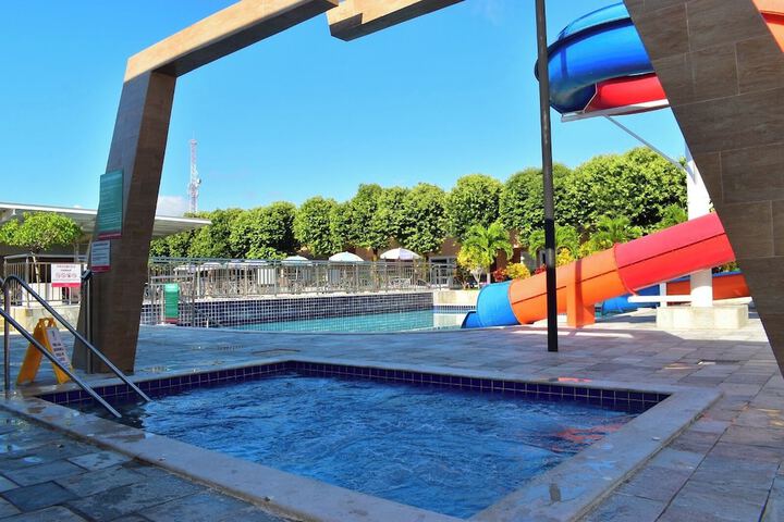 Pool 9 of 24