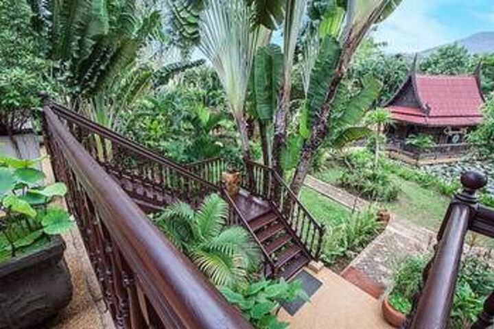 Hotel Exterior 5 of 28