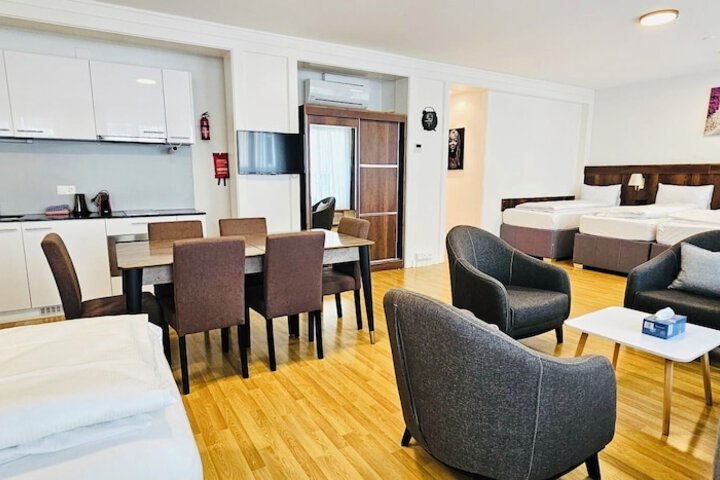 Room 20 of 75
