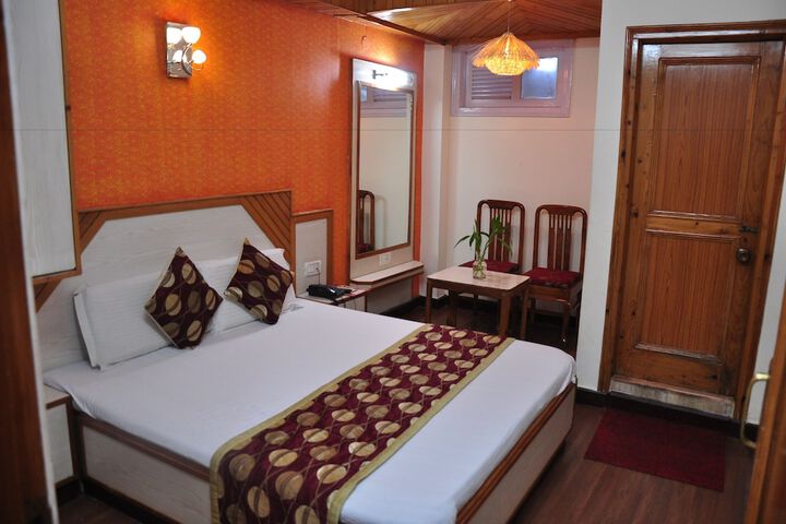 Room 18 of 42
