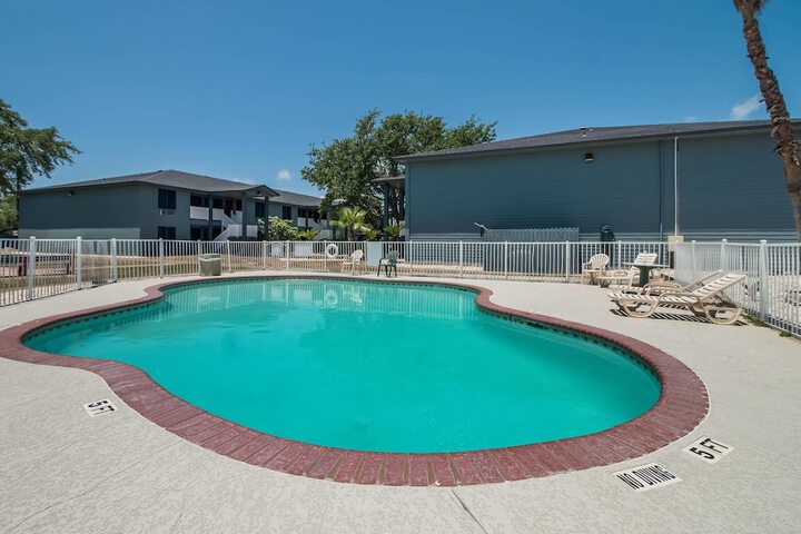 Pool 34 of 45