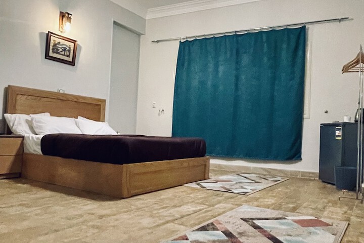 Room 31 of 37