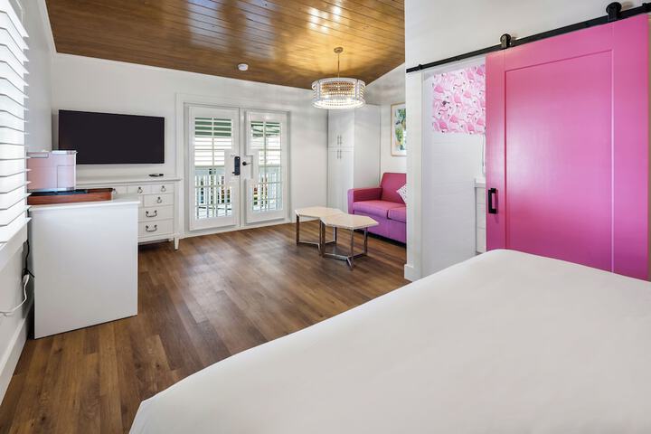 Room 5 of 51
