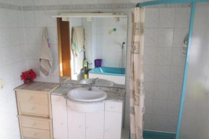 Room 9 of 47