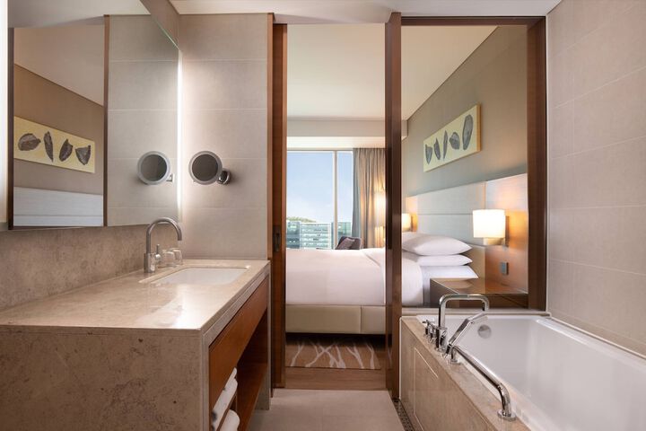 Room 28 of 75