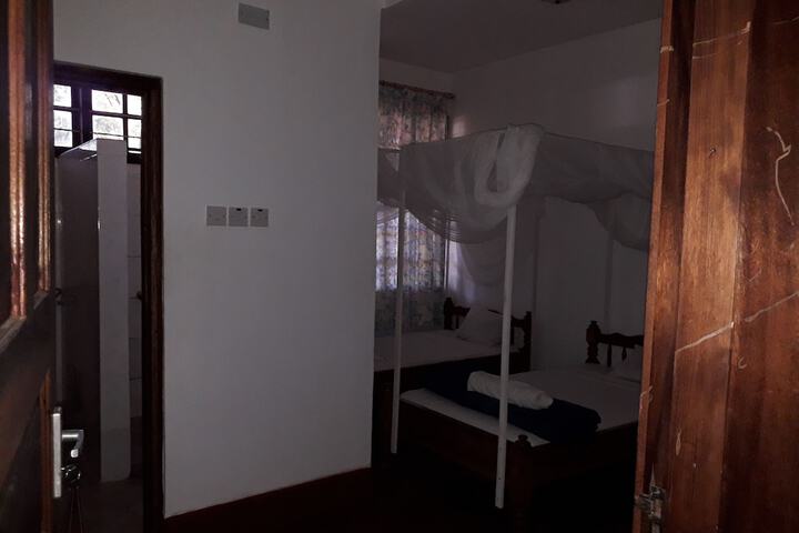 Room 53 of 57