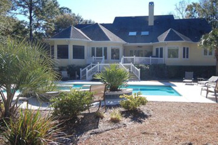 Pool 9 of 17