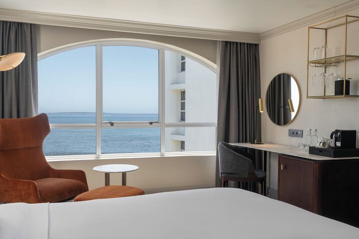 Room 47 of 229