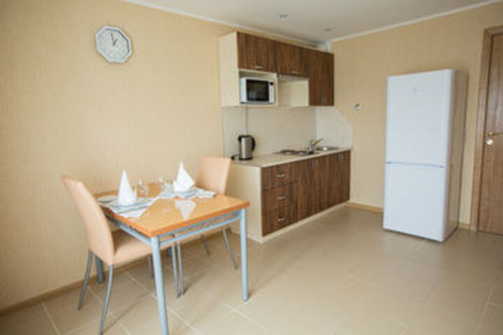 Room 32 of 34