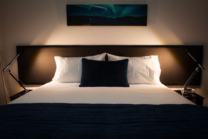 Room 4 of 63