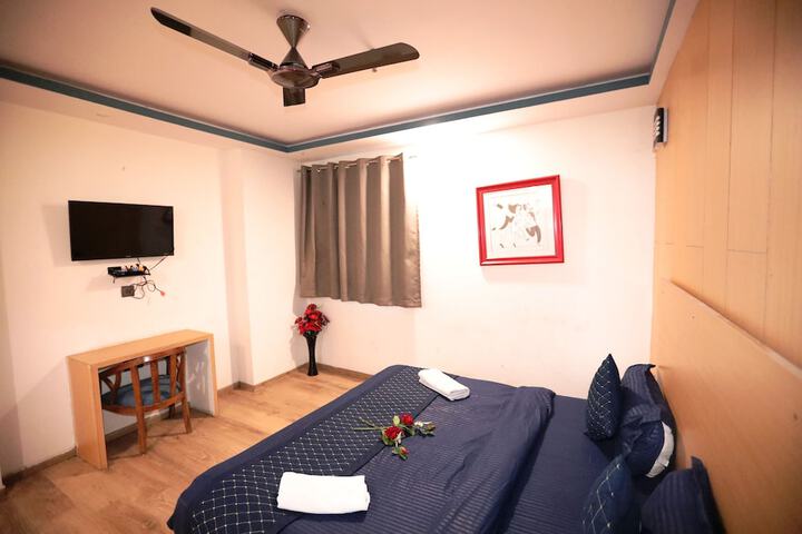 Room 21 of 29