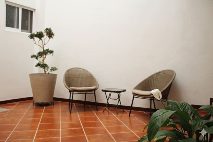 Room 11 of 23
