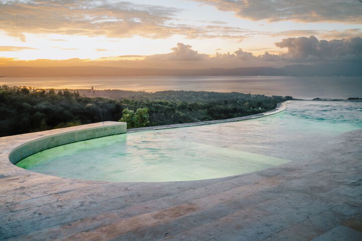 Pool 53 of 64