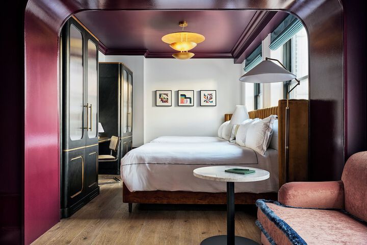 Room 25 of 81