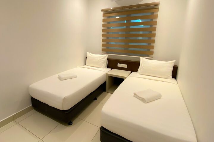 Room 14 of 49
