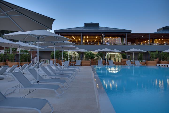 Pool Hotel