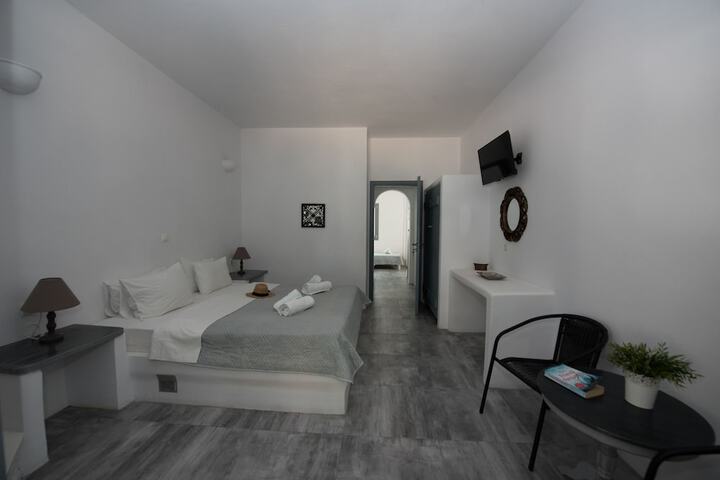 Room 14 of 111