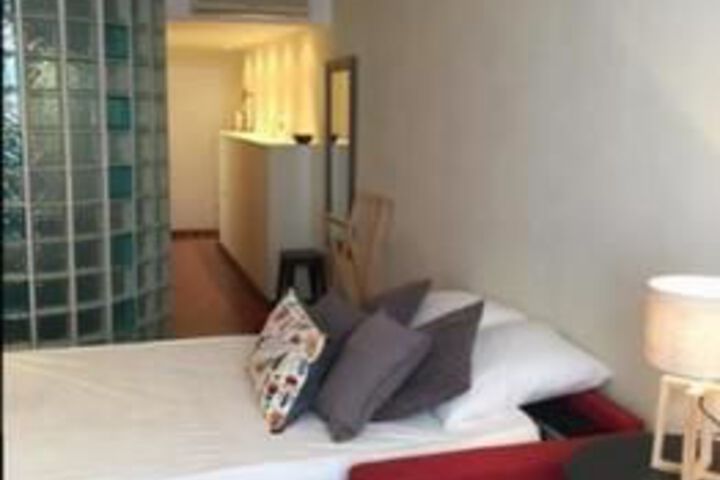 Room 27 of 27