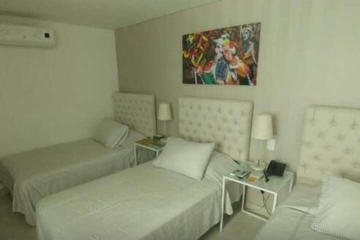 Room 10 of 19